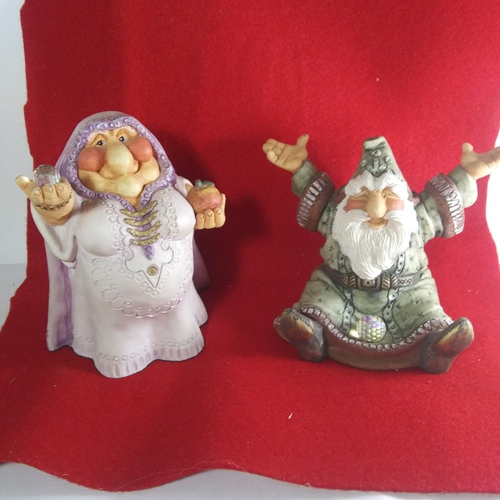 THE WORLD OF KRYSTONIA 5 Figurines Made in England